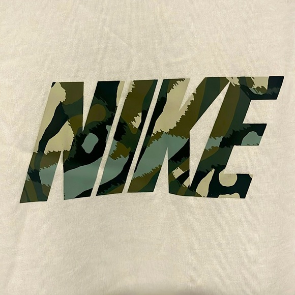 Mens Nike tee - Picture 1 of 5